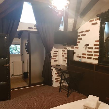 Mpoint Motel Bukareszt Zewnętrze zdjęcie